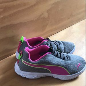 Puma Slip-on Sneakers 8